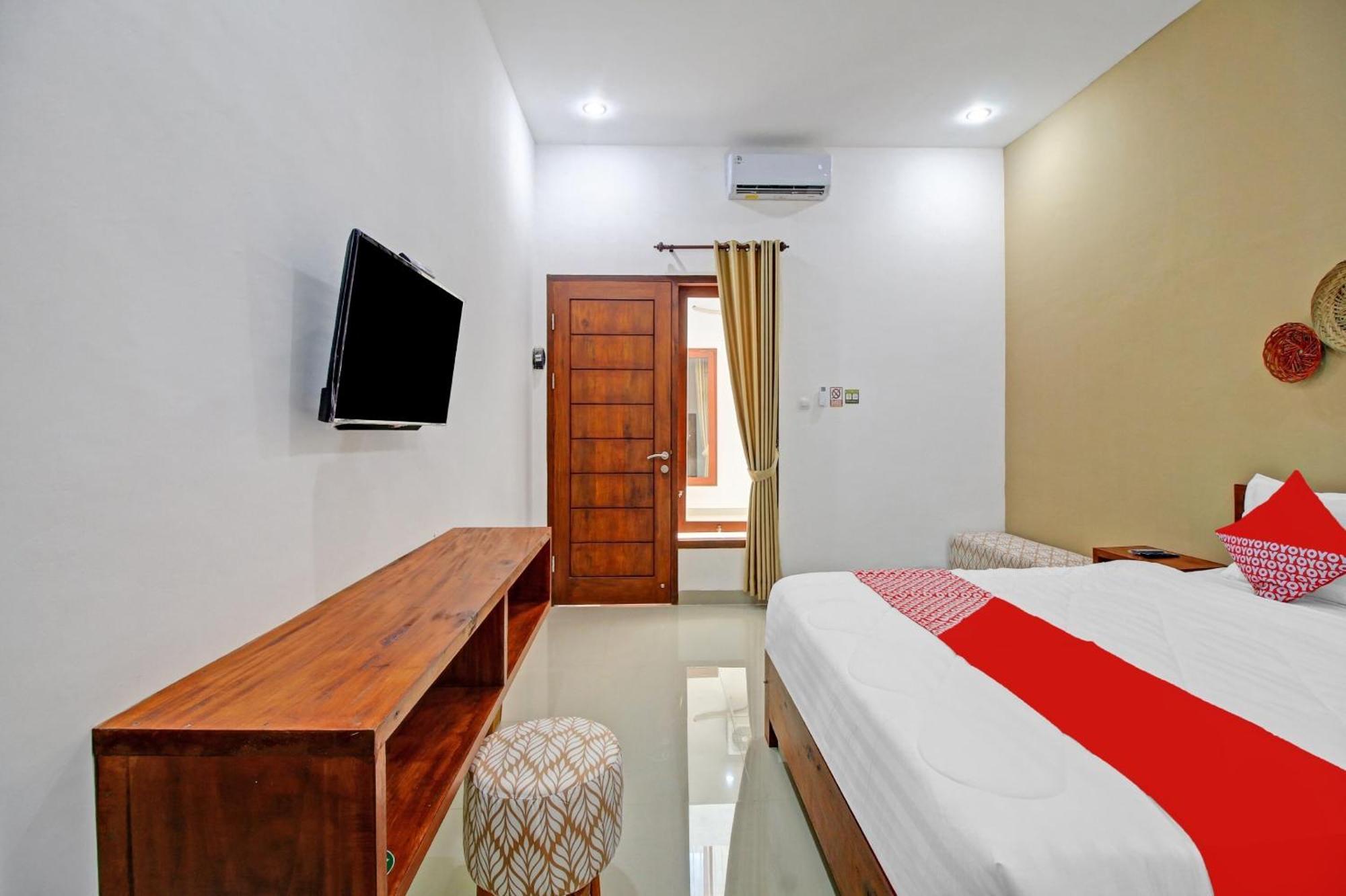 Oyo 90820 Madania Guesthouse Syariah Mataram Exterior foto